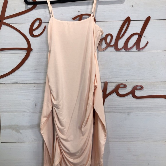 Lovers + Friends Jocelyn Dress - Picture 5 of 6